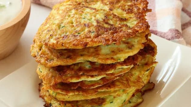 Z czym jeść placki z cukini, aby zachwycić smakiem i aromatem