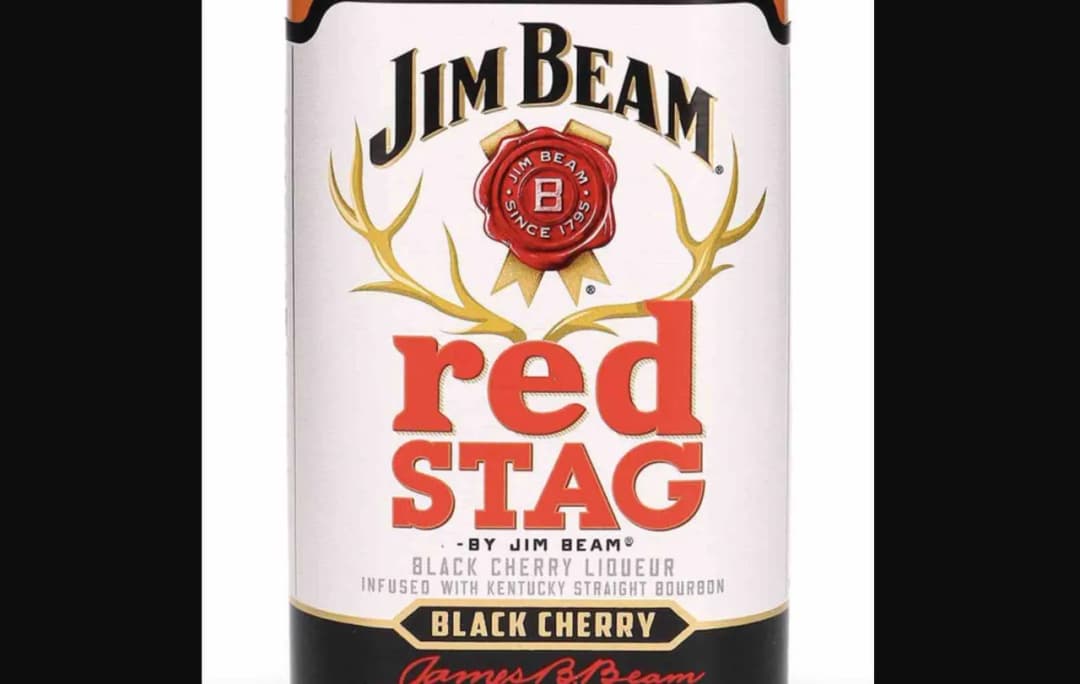 Red Stag drink – odkryj wyjątkowy smak bourbonu z wiśnią