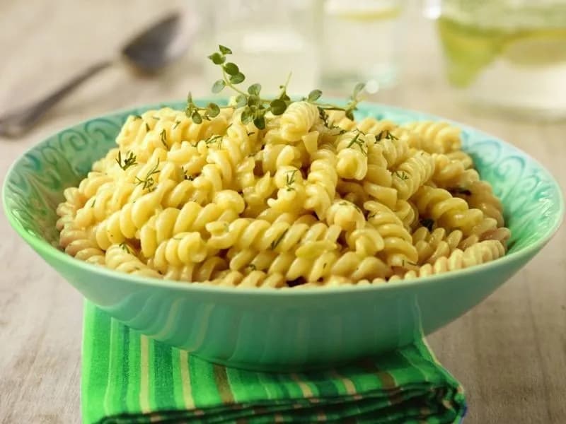 Jak przygotować pyszne spaghetti 4 sery z kremowym sosem serowym